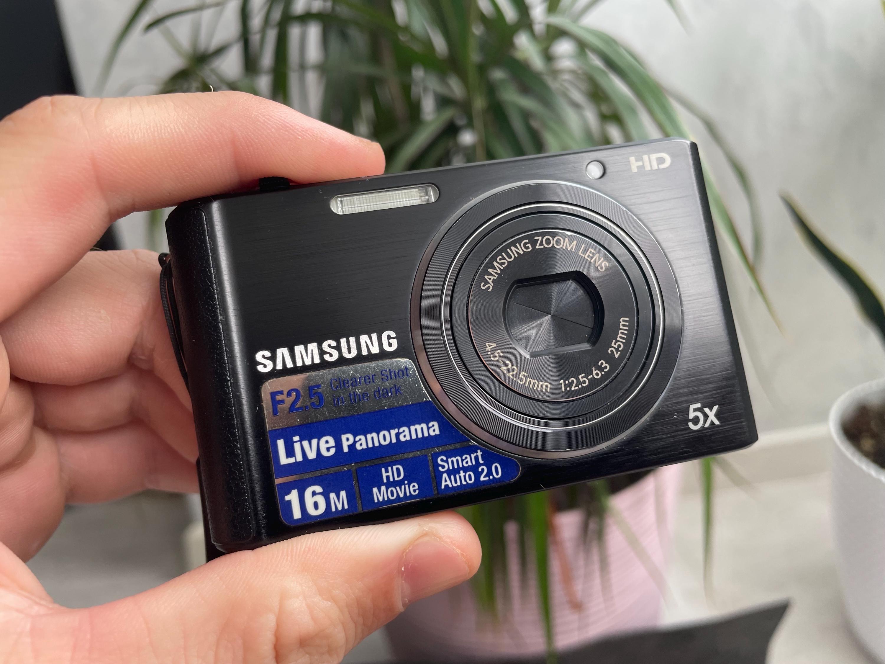 Samsung ST75 Digital Camera — Y2K Compact Point & Shoot, 12.2MP
