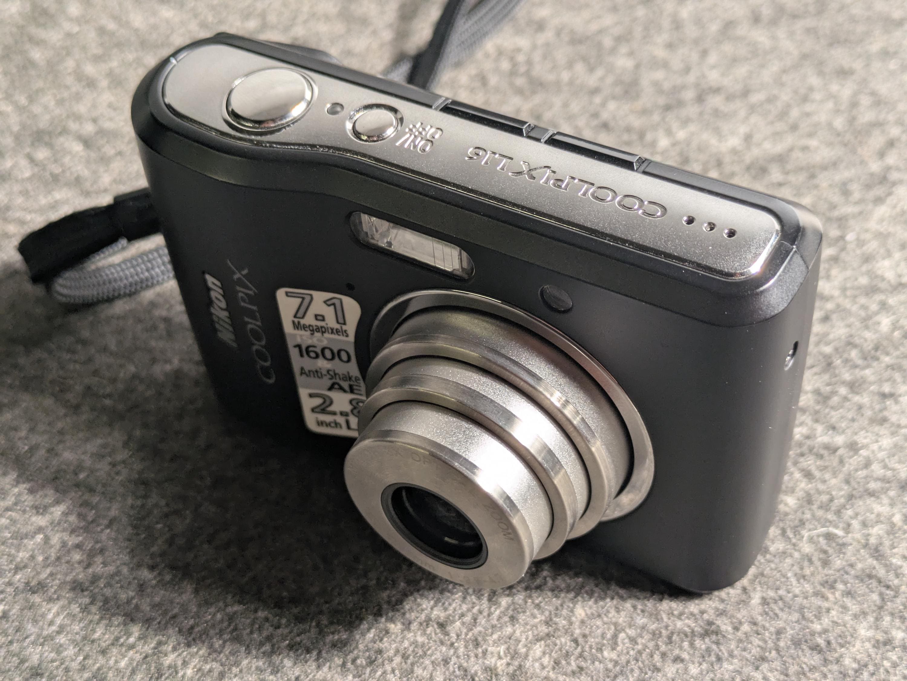 Vintage Nikon Coolpix L16 Digital Camera – 7.1MP Point & Shoot - Etsy