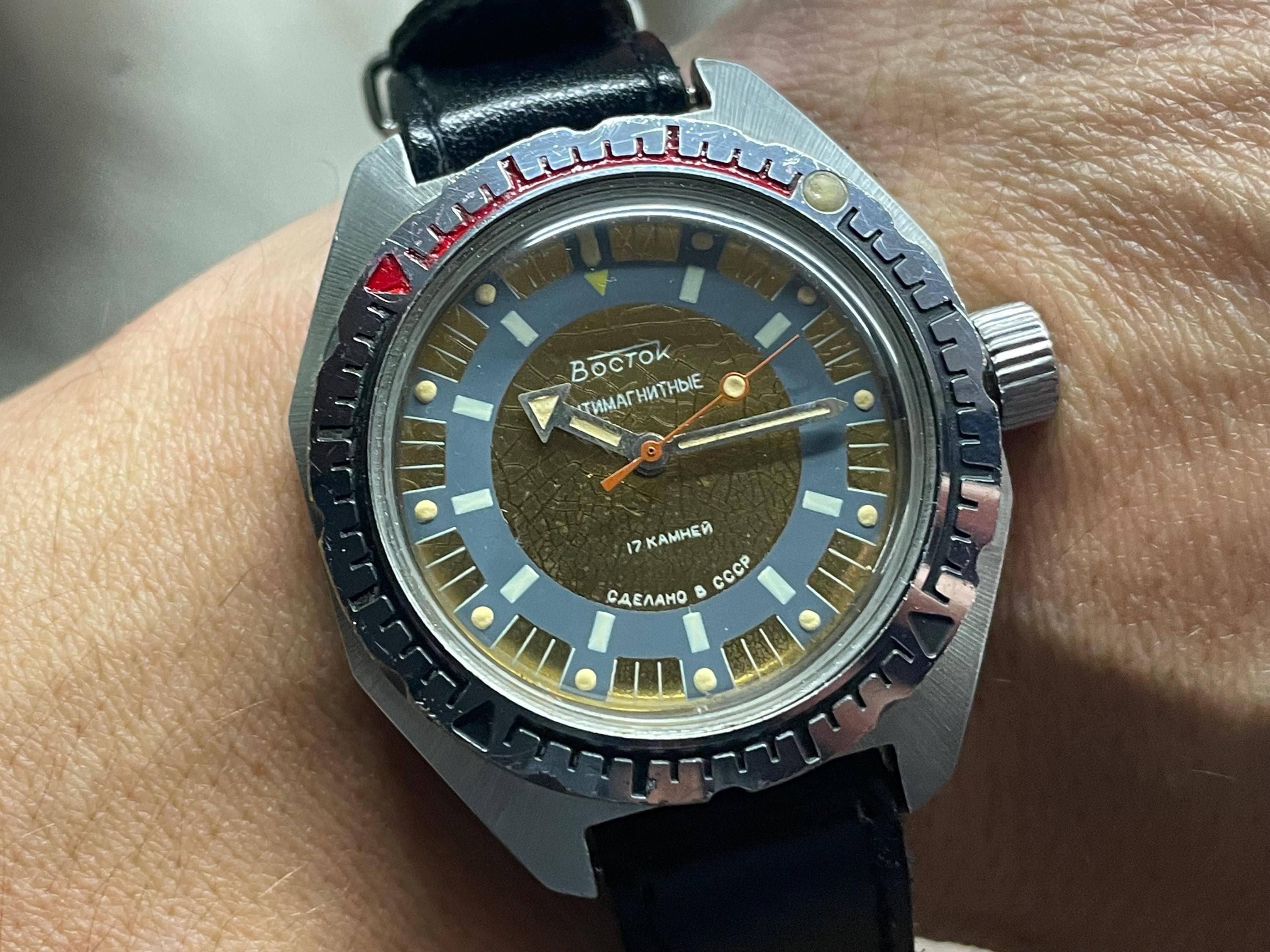 VOSTOK アンフィビア 17石 手巻き メンズ腕時計 青緑文字盤 旧ソ連
