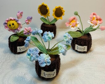 Crocheted Potted Flowers – Mini Desk Plant Decor, Eternal Rose, Sunflower, Lily, Pansy