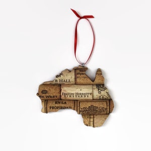 Australia ornament - Australia gifts - wine gifts - gift for wine lovers - hostess gift - wine cork ornaments - rustic christmas ornament
