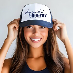 Gorra de camionero "Play Something Country", gorra de concierto "Western Cowgirl Country", gorra de festival de música country, regalo para mamá de rodeo, gorra de camionero de Nashville Dark Navy
