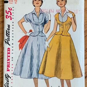 Vintage 1950s Women&#39;s Fit and Flare Two Piece Dress Sewing Pattern - Simplicity 4702 Cut (bust 30)