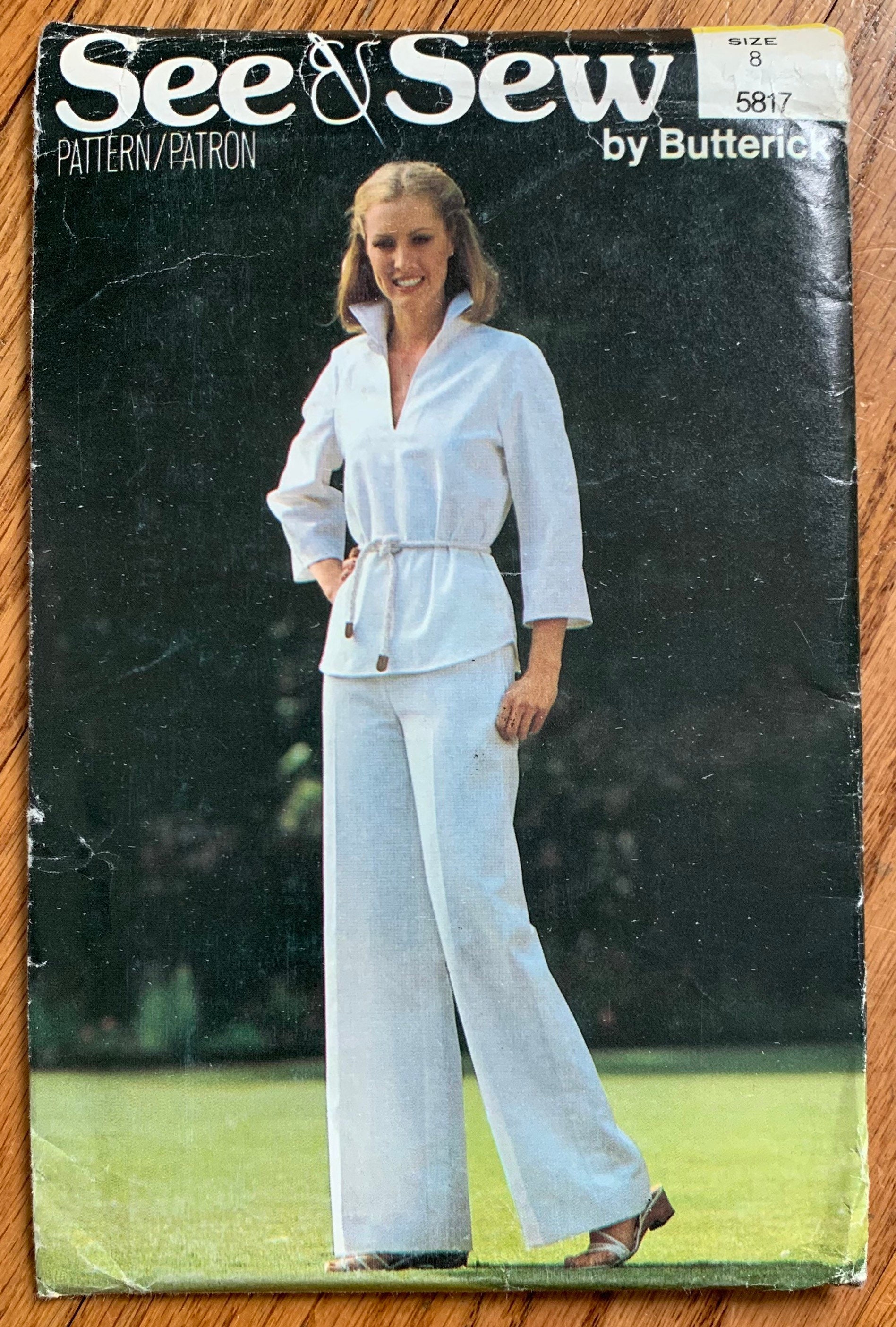 Vintage 1970s Women's Sewing Pattern: Pullover Top and