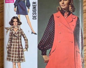 Womens Mod Jumper or Coatdress and Bishop Sleeve Dress with Ascot b31.5" Simplicity 8392 FF, Vintage 1960s Sewing Pattern