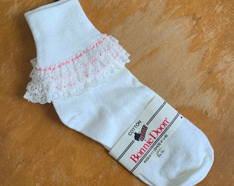 Vintage 1980s Womens Teen Socks, Bonnie Doon Cotton Lace Anklet Socks NOS