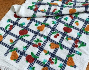 Vintage 1970s 80s B&D Kitchen Towel UNUSED, Terry Hand Towel, Apples Pears Cherries Print