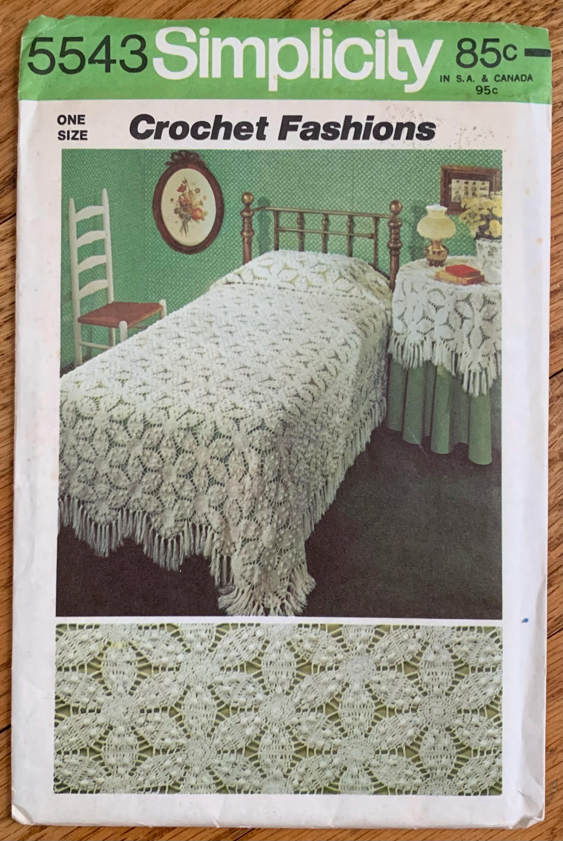 35 Crochet Tablecloth Patterns with Doilies, Motifs, and Table Runners 27 Vintage 1970s Daisy Crochet Pattern for Bedspread or