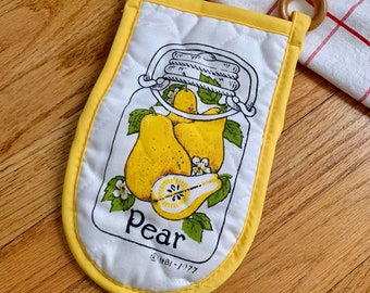 Vintage 1970s Oven Mitt, Jarred Pears Quilted Oven Mitt UNUSED