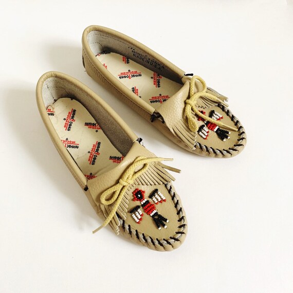 moccasin slippers size 5