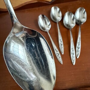 Grande Fourchette De Service Oneida Community My Rose - Inox Motif Rose - Occasion
