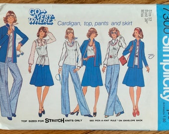 Womens Cardigan Pullover Top Wide Leg Pants and Flared Skirt b34" w26.5, Simplicity 7300 UNCUT Vintage 1970s Sewing Pattern