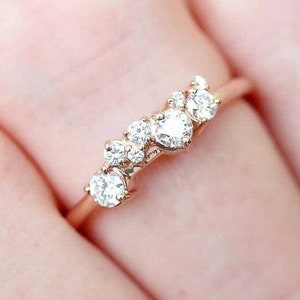 14k Moissanite Diamond Cluster Ring, Minimalist Cluster Ring, Dainty Moissanite Diamond Wedding Band, Solid Gold Diamond Stackable Ring