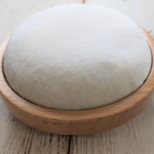 ブナ材の大きなピンクッション