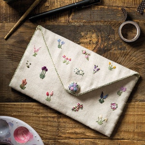 Jardines campestres bordados - Estuche para lápices/cartera - Patrón e impresión - Hilos NO incluidos
