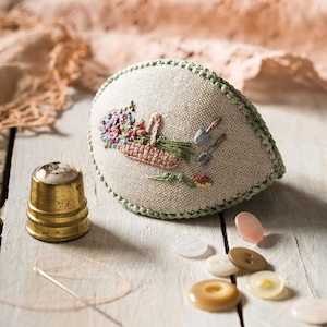 Embroidered Country Gardens - Thimble pip/holder - Pattern & Print - Threads NOT included