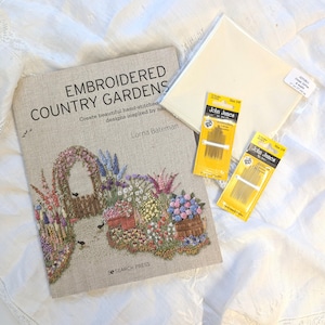 IM SPEZIALANGEBOT - Buch - Embroidered Country Gardens von Lorna Bateman