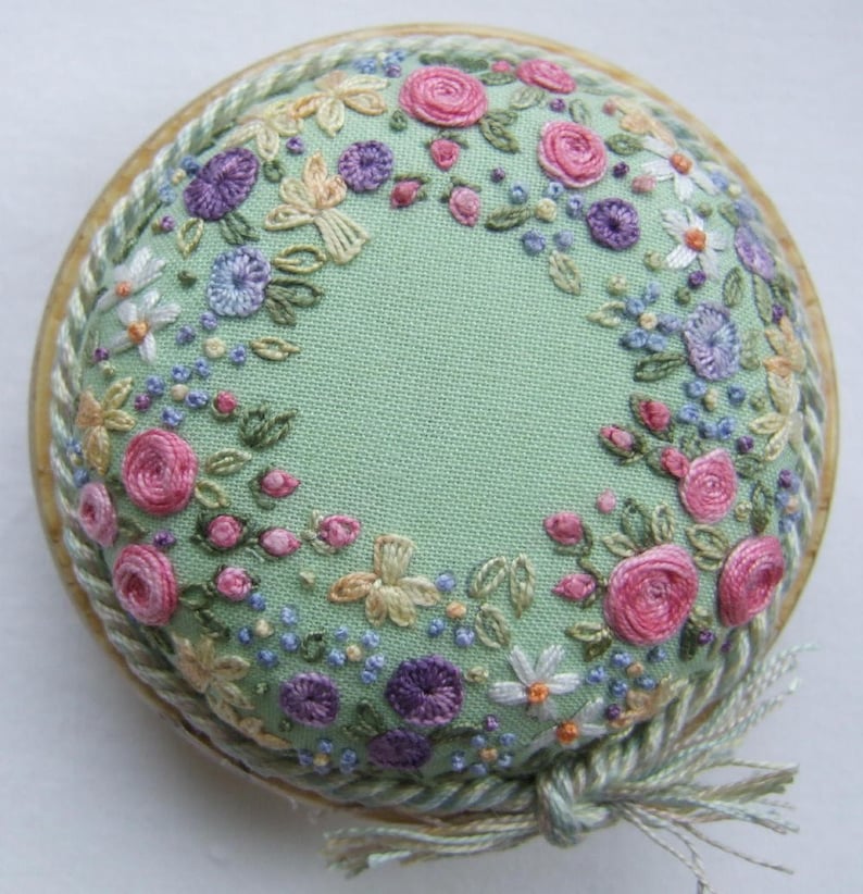 PP15 Sunshine and Flowers Pincushion Kit image 2