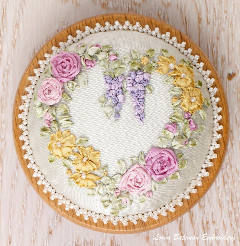 Silk Ribbon Embroidery - Roses & Wisteria Heart Victorian Scissor keeper - Silk ribbon full kit image 6