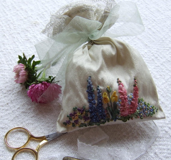 PDF - Spring Garden Pot Pourri Bag Embroidery Pattern [Digital Download]