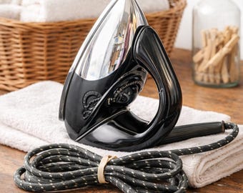Vintage 120 Volt General Electric Steam Iron 1950's, Iron, Ironing
