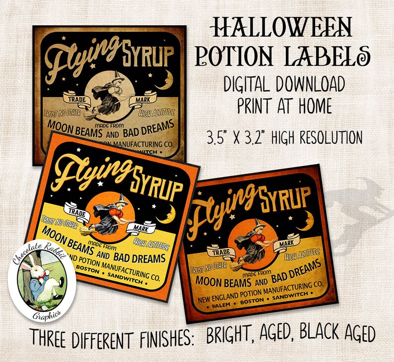 Puede incluir: Tres etiquetas de poci&oacute;n de Halloween imprimibles que muestran una bruja volando en una escoba con el texto "Flying Syrup" y "Moon Beams and Bad Dreams". Las etiquetas miden 8,9 cm por 8,1 cm y est&aacute;n disponibles en tres acabados: brillante, envejecido y envejecido en negro.