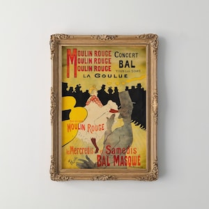 Può includere: Un poster vintage incorniciato che pubblicizza il Moulin Rouge, con un'illustrazione stilizzata in rosso, giallo e nero. Il poster include il testo "Moulin Rouge" e "La Goulue". La cornice è ornata e color oro.