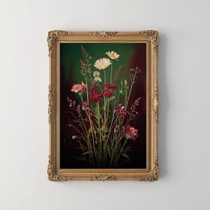 Stimmungsvolles Wildblumen Blumenstrauß Gemälde | Vintage botanische Landschaftskunst | Kunstdruck | Dark Academia Poster