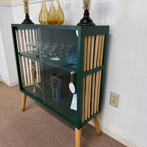 Credenza o consolle Mid-Century ***Il prezzo è flessibile. Vedi descrizione per i dettagli.***