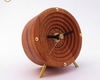 Orologio in legno, orologio da tavolo, orologio da scrivania, orologio speciale, orologio regalo,
