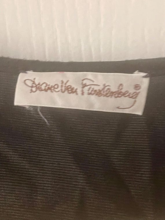 Bewitching black Diane von Furstenberg robe. 100%… - image 3