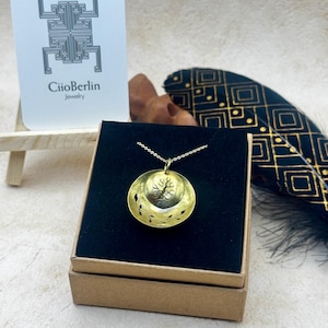 Chain tree of life and leaves gold, brass pendant tree of life