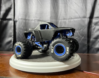 Losi Mini and LMT LMT Black Cat Hero Body 1/18 or 1/10