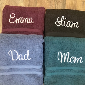 Personalized Embroidered Cotton Bath Towel: Custom Name Gift