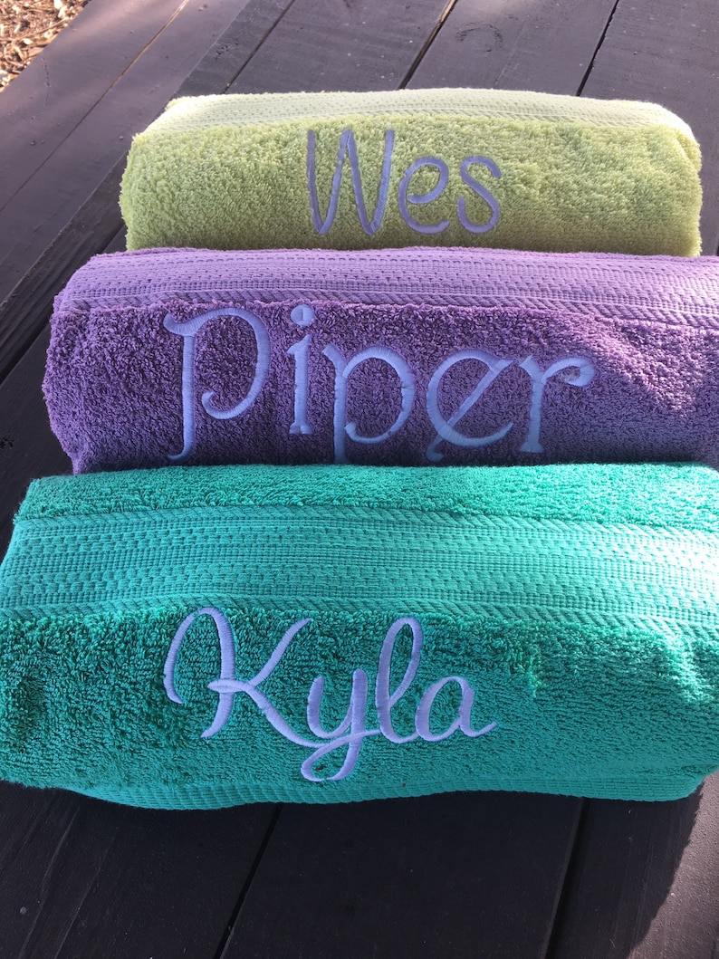 Personalized bath towel, embroidered towel, monogrammed bath towel, bathroom decor, towel with name image 1