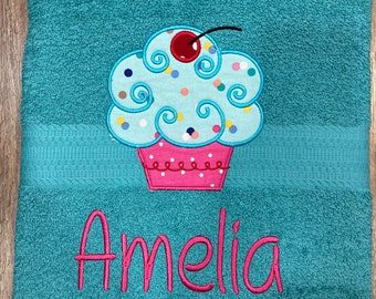 Personalized Cupcake Applique Bath Towel: Embroidered 100% Cotton Name Towel