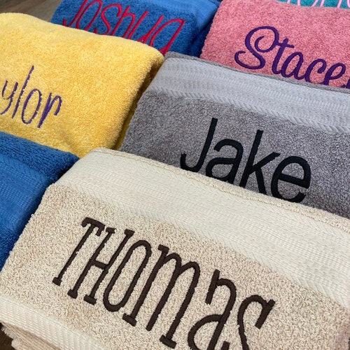 Serviette de bain en coton brodée personnalisée, décoration de salle de bain monogrammée