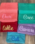 Personalized bath towel set, embroidered towel, monogrammed bath towel, Graduation gift, bathroom decor, towel with name