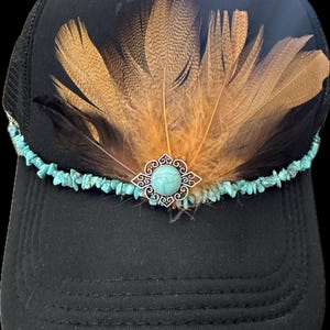 Trucker hat with turquoise
