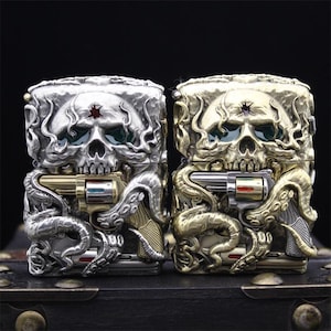 Glow-in-the-Dark Skull Zippo Lighter – Unique Gothic Design with Original Box | Perfect Gift for Collectors