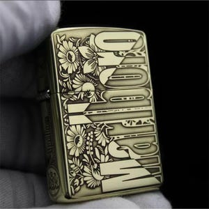 Exclusive Marlboro Zippo Lighter – Iconic Cigarette Brand Design | Collectible Windproof Lighter for Enthusiasts