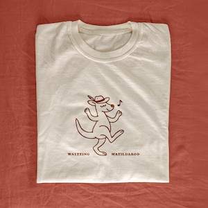 Waltzing Matildaroo T-Shirt | Funny Aussie Tee, Australia Day T-Shirt, Australiana shirt, Cute Animal T-Shirt, Aussie Gift, Kangaroo, Unisex