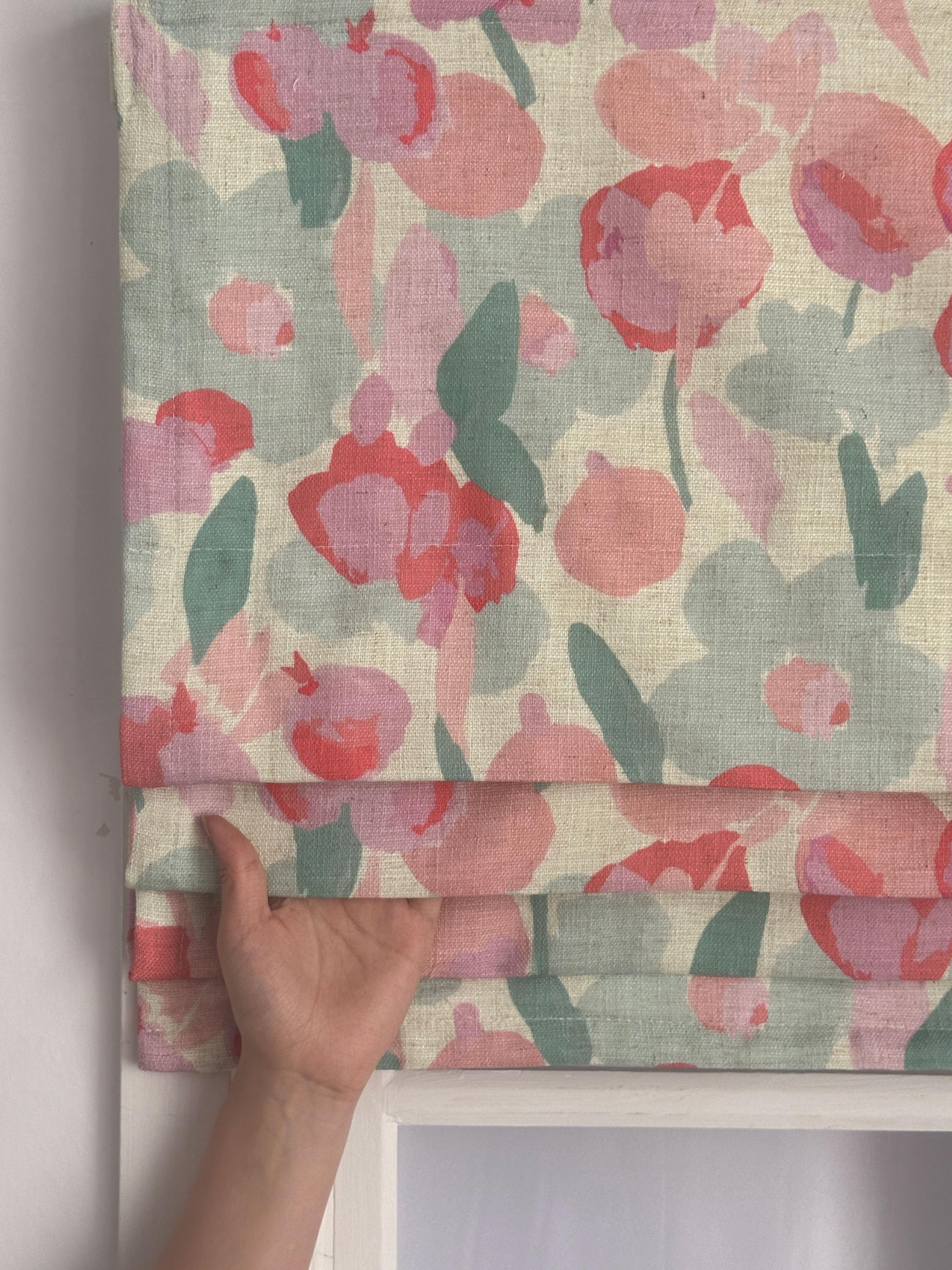 【美品】ローマンシェード　花柄　ピンク シェードカーテン ローマンシェード キャスキッドソン