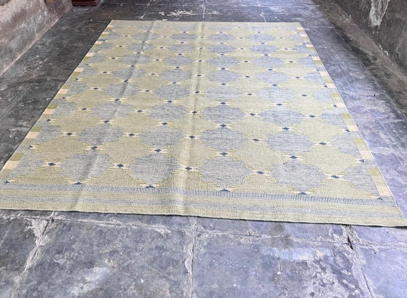 Handmade Swedish Kilim Rug: Custom Scandinavian Wool Rug image 2