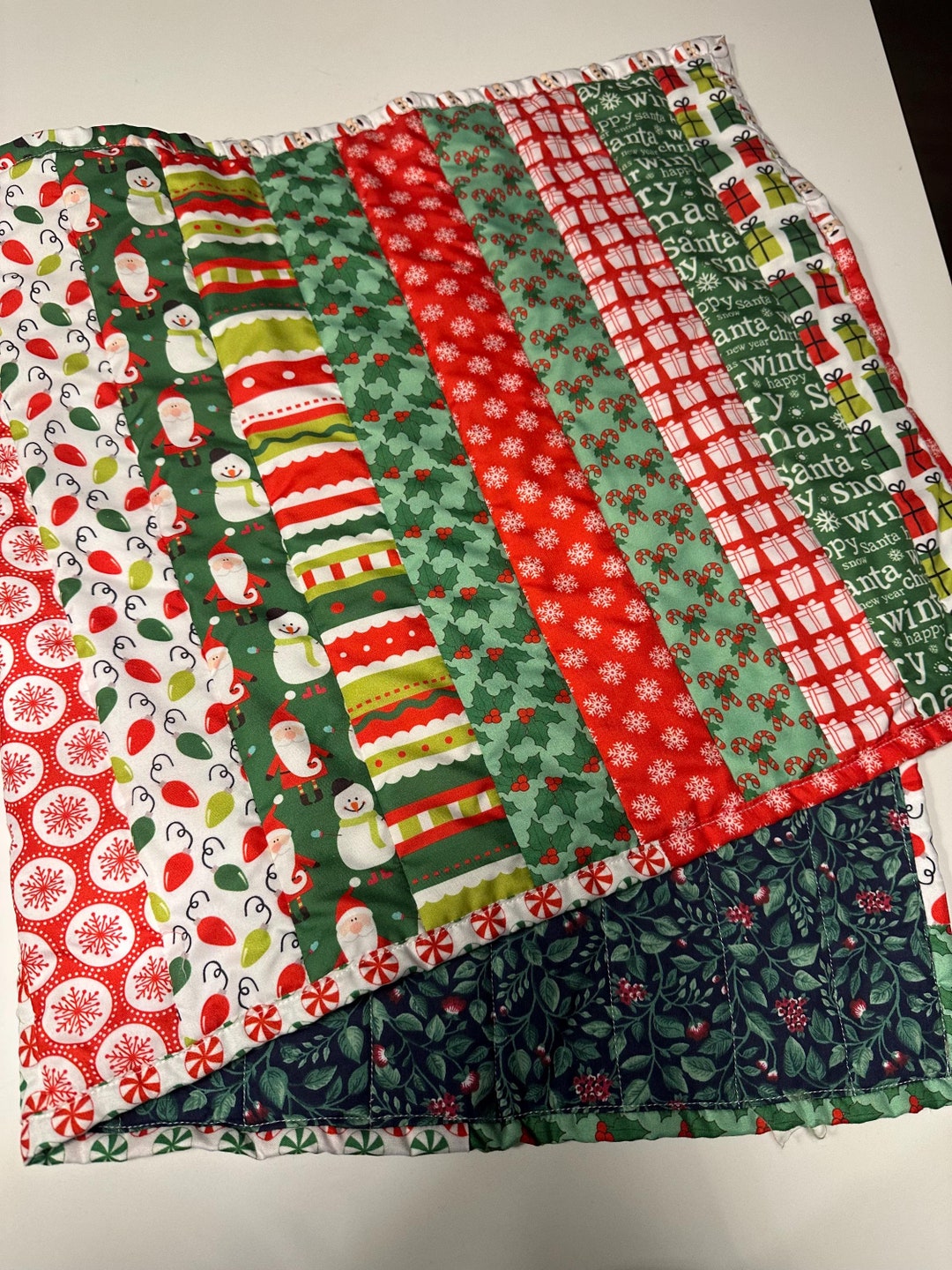 Festive Tree Quilted Table Runner NCU0NNT1783