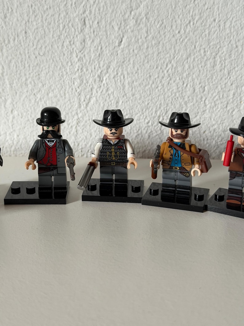 RDR Inspired Mini Figures Set ( 8pcs ) | Western Outlaw Characters | Collectible Figures | Gamer Shelf Decor Gift