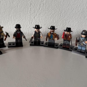 RDR Inspired Mini Figures Set ( 8pcs ) | Western Outlaw Characters | Collectible Figures | Gamer Shelf Decor Gift