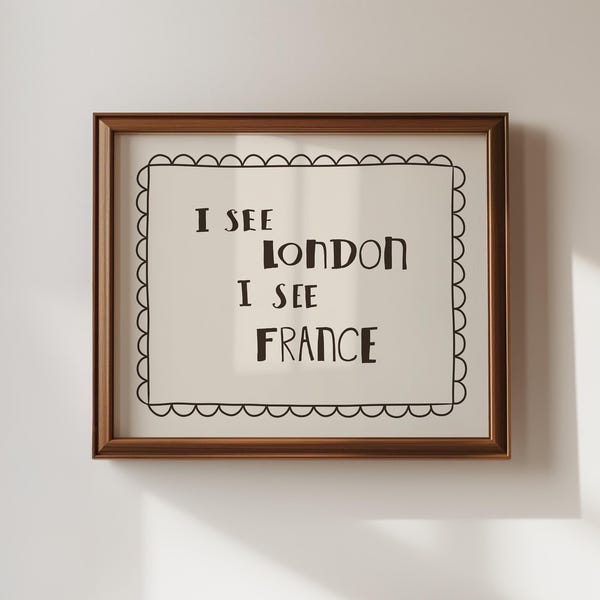 Lámina divertida para baño: "Veo Londres, veo Francia". Póster: Arte de pared atrevido para baño de invitados o tocador MR34