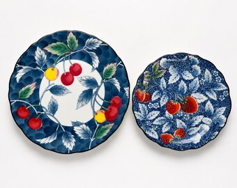 SET Vintage Style Red Strawberries and Blue Trim 8'' Plates