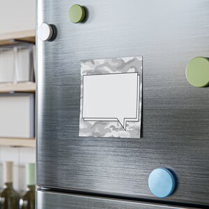 ¡Notas Post-It preimpresas de camuflaje en tonos de gris, blanco y negro!